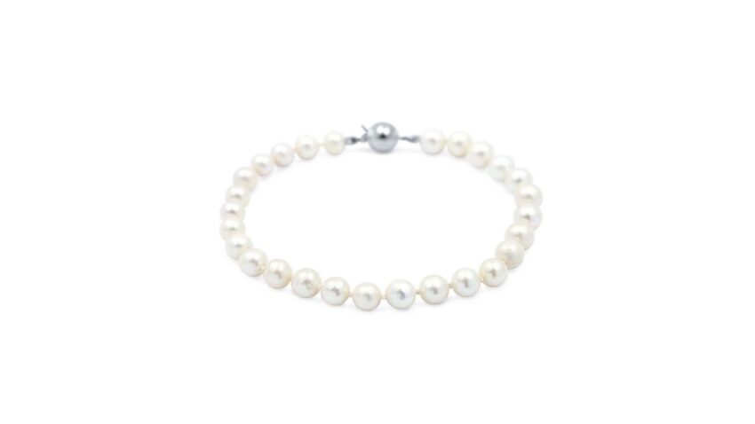 Luxus gyöngy karkötő kollekció a White and Black gyémánt ékszernél